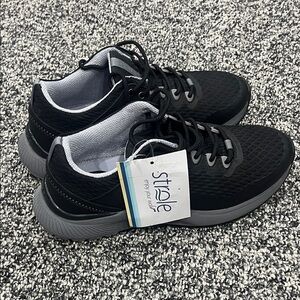 Strole Black and Gray Sneakers